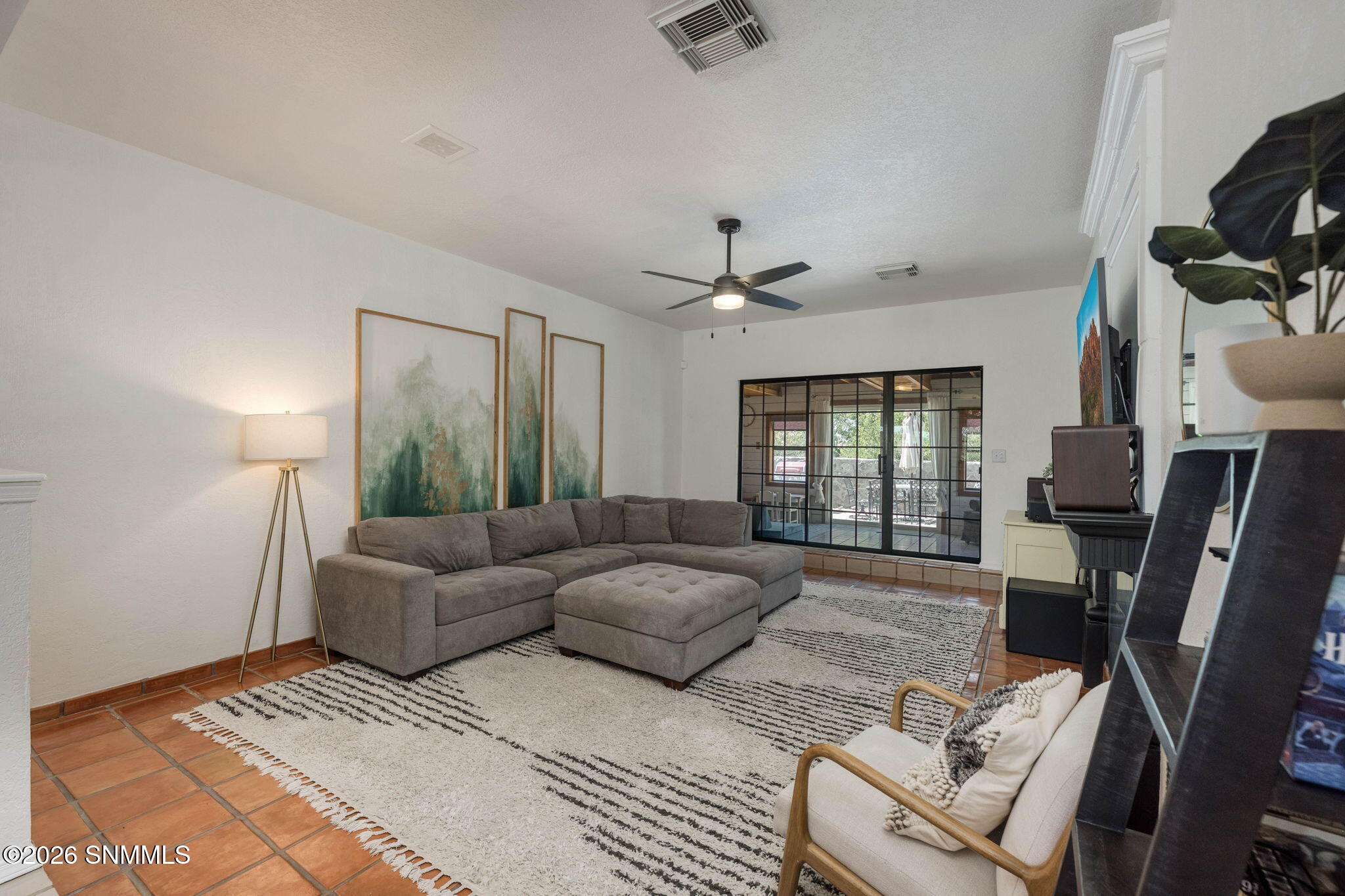 10-web-or-mls-Snappin Homes (Frontier640