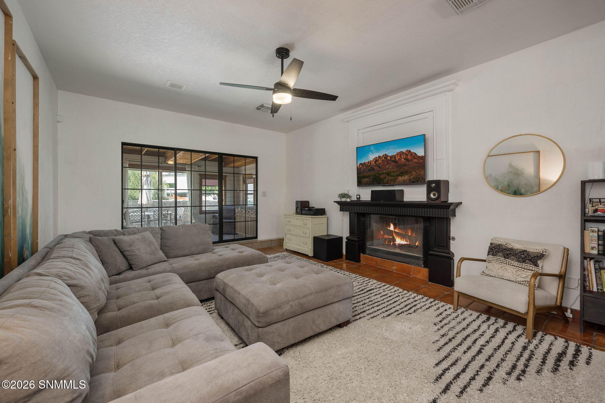 12-web-or-mls-Snappin Homes (Frontier640
