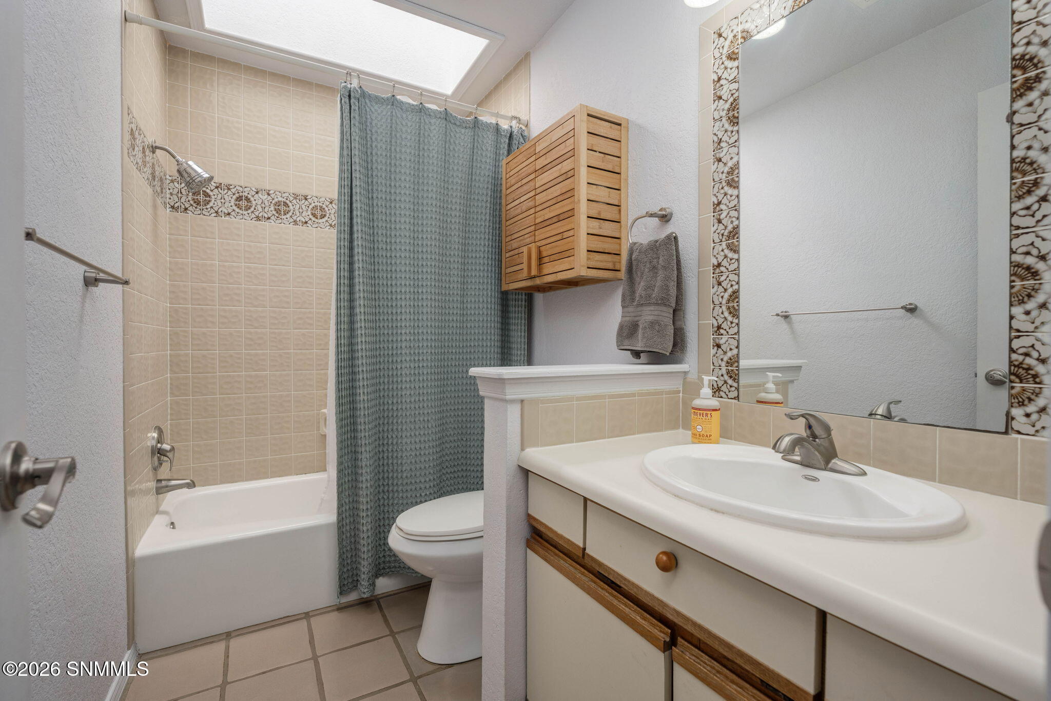 27-web-or-mls-Snappin Homes (Frontier640