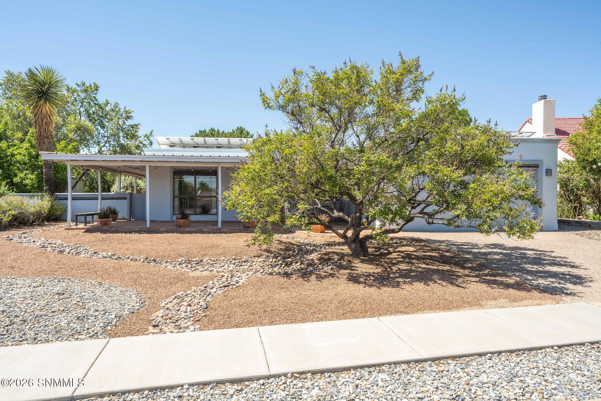 3-web-or-mls-Snappin Homes (Frontier640)