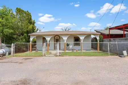 208 Saint Valentine Street, La Mesa, New Mexico 88044, 2 Bedrooms Bedrooms, ,1 BathroomBathrooms,Residential,For Sale,Saint Valentine,2602985