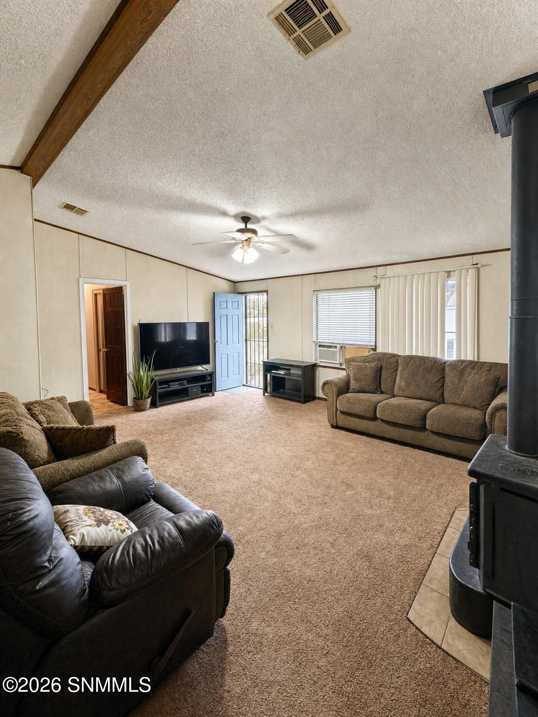 PATINO REAL ESTATE - 05 - Living Room 1