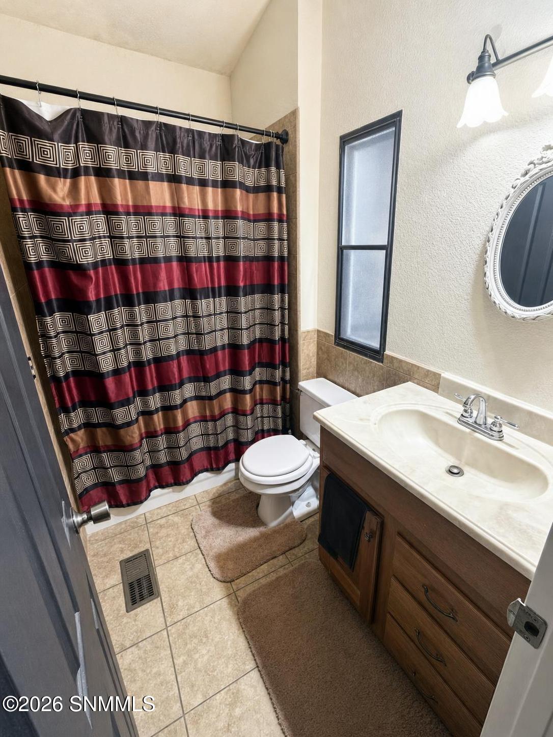 PATINO REAL ESTATE - 21 - Bathroom 2