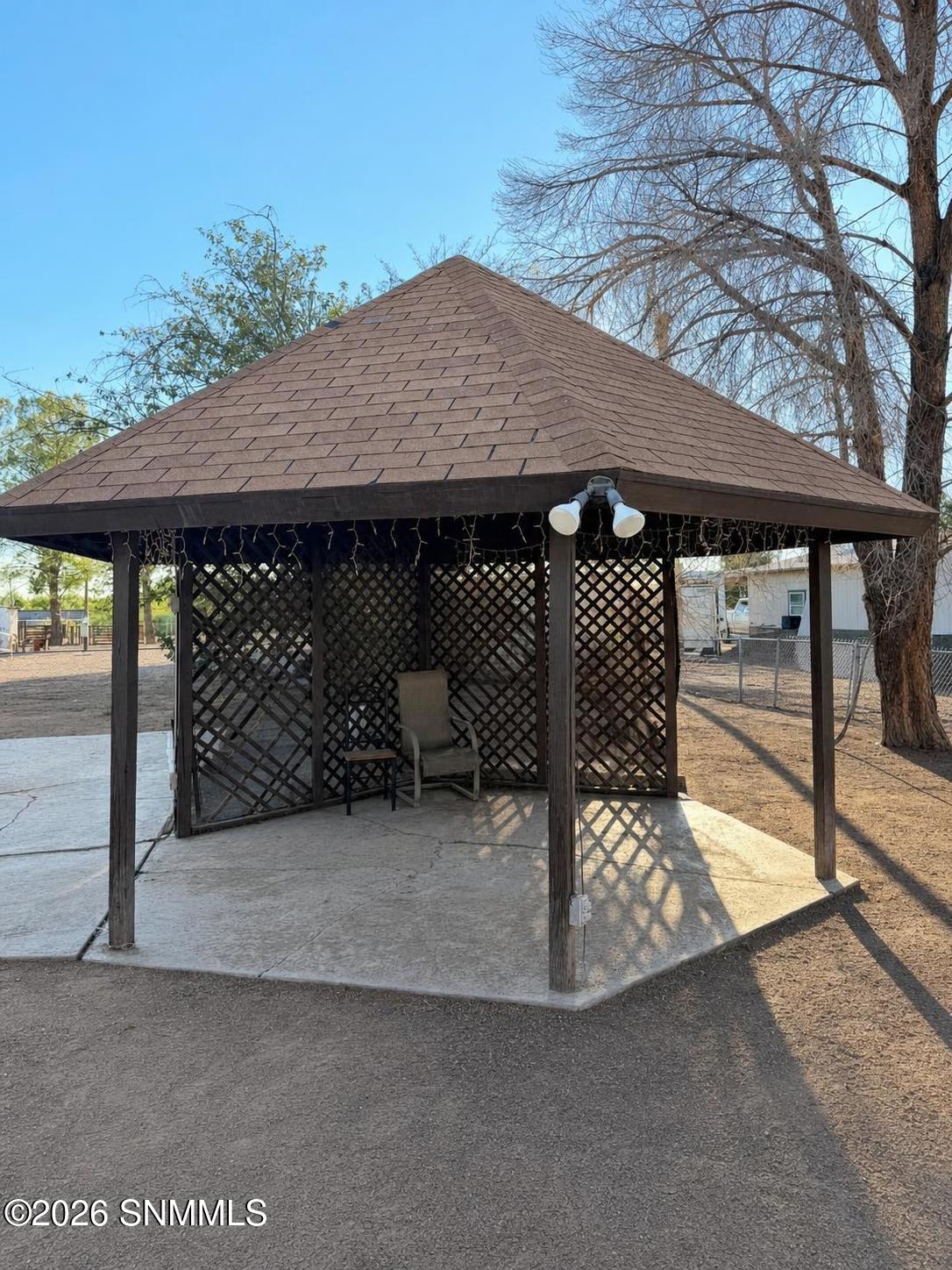 PATINO REAL ESTATE - 26 - Gazebo 2