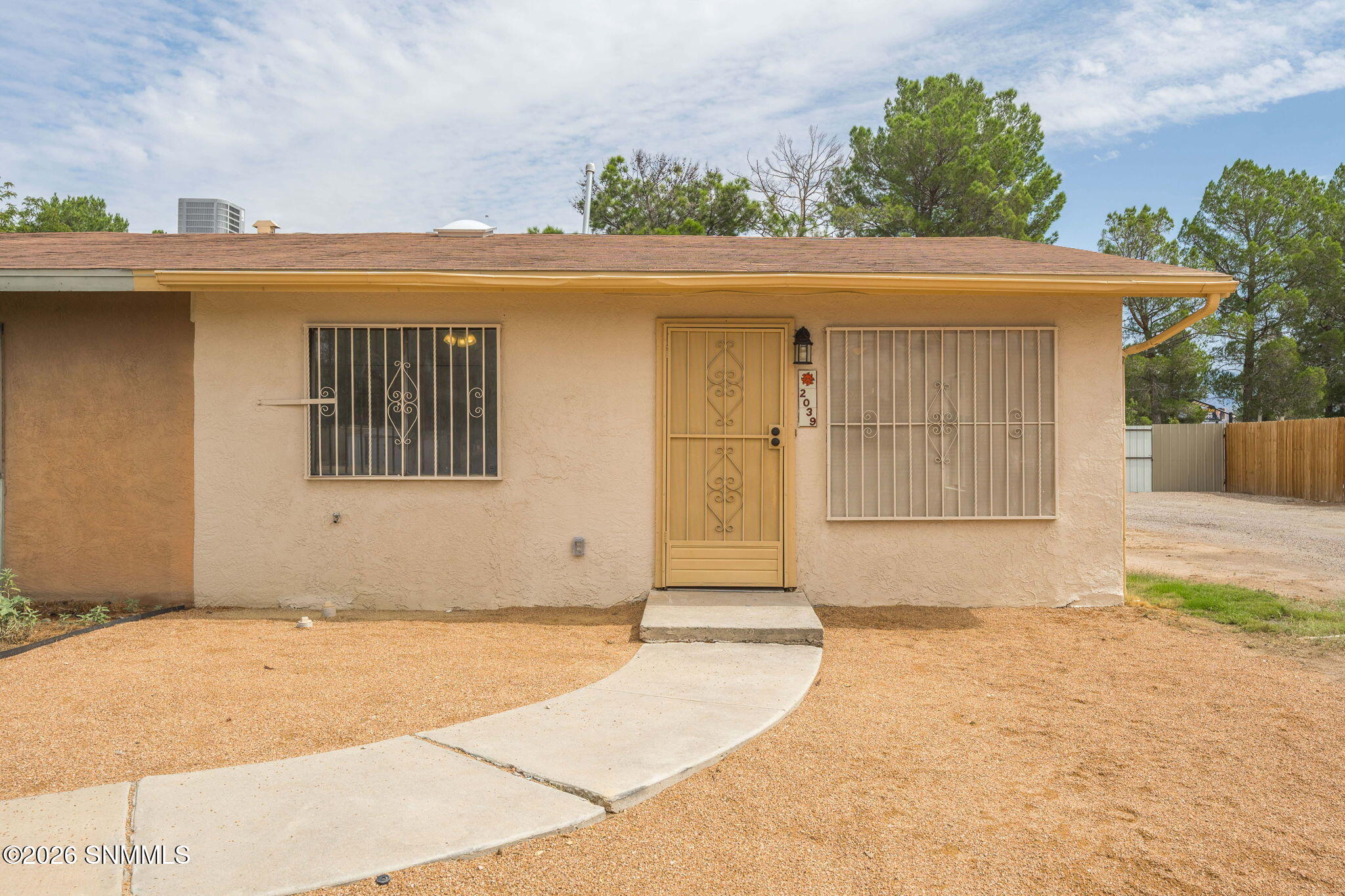 1-web-or-mls-Snappin Homes (Stanford2039