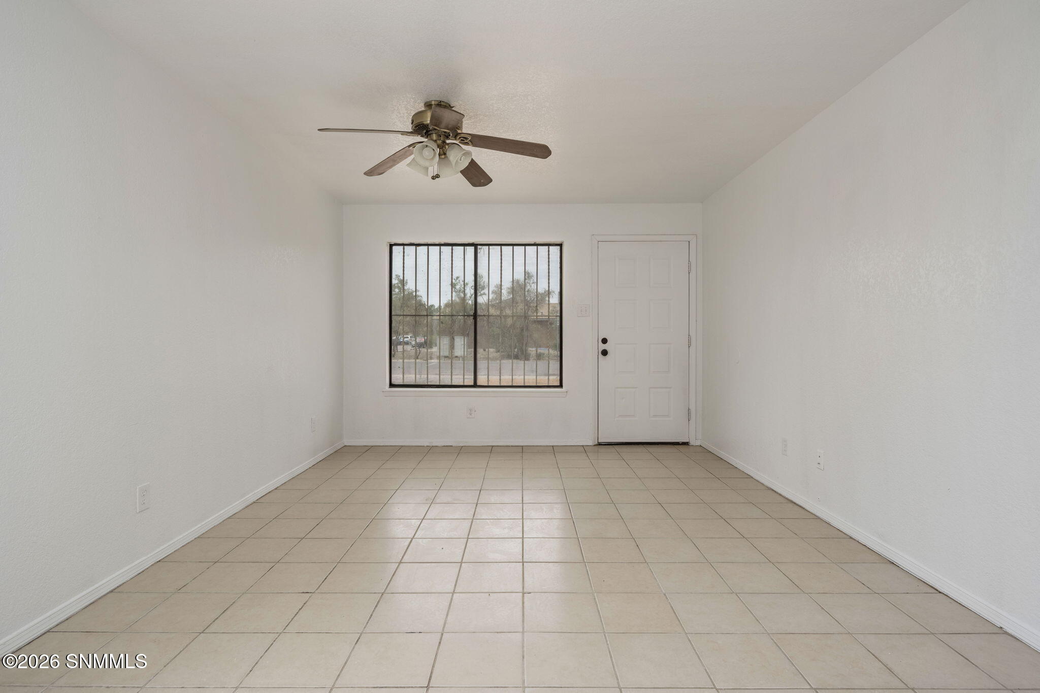 4-web-or-mls-Snappin Homes (Stanford2039