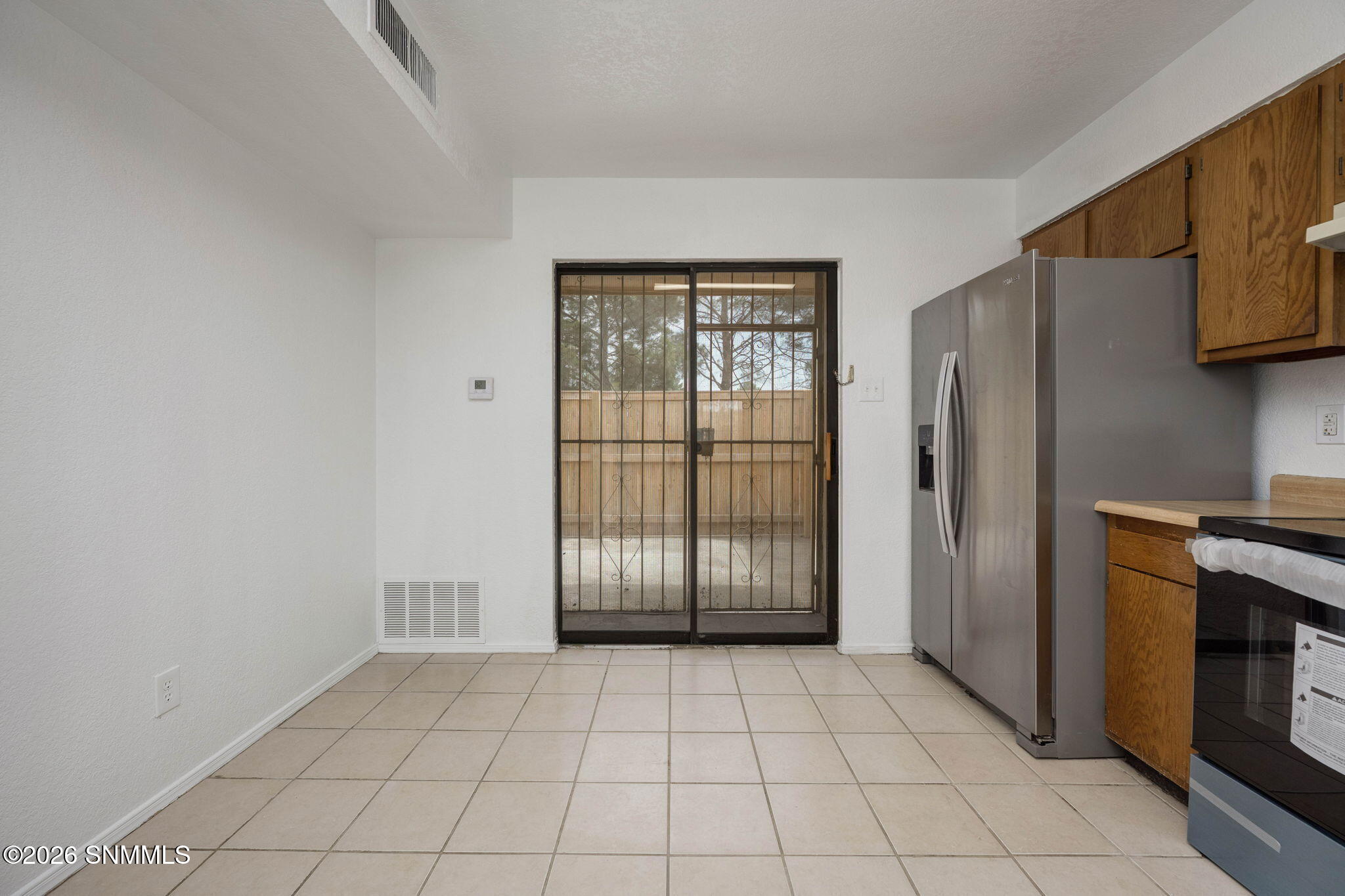 8-web-or-mls-Snappin Homes (Stanford2039
