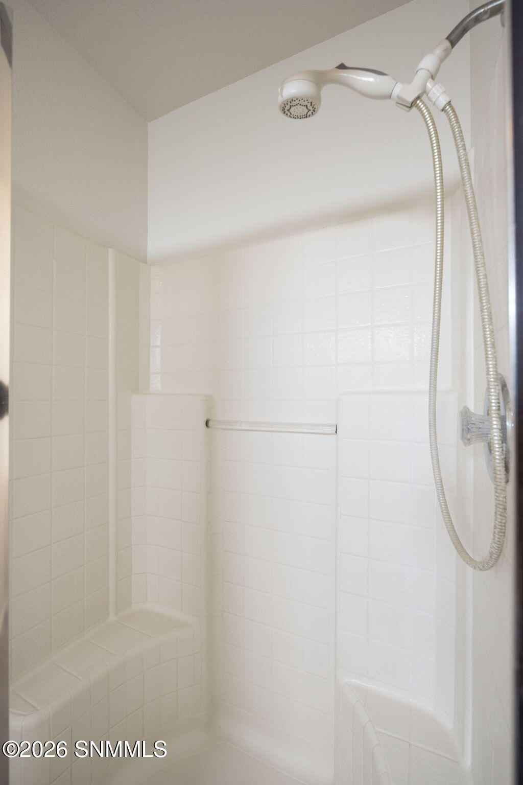22-web-or-mls-Snappin Homes (Fran1032)-2