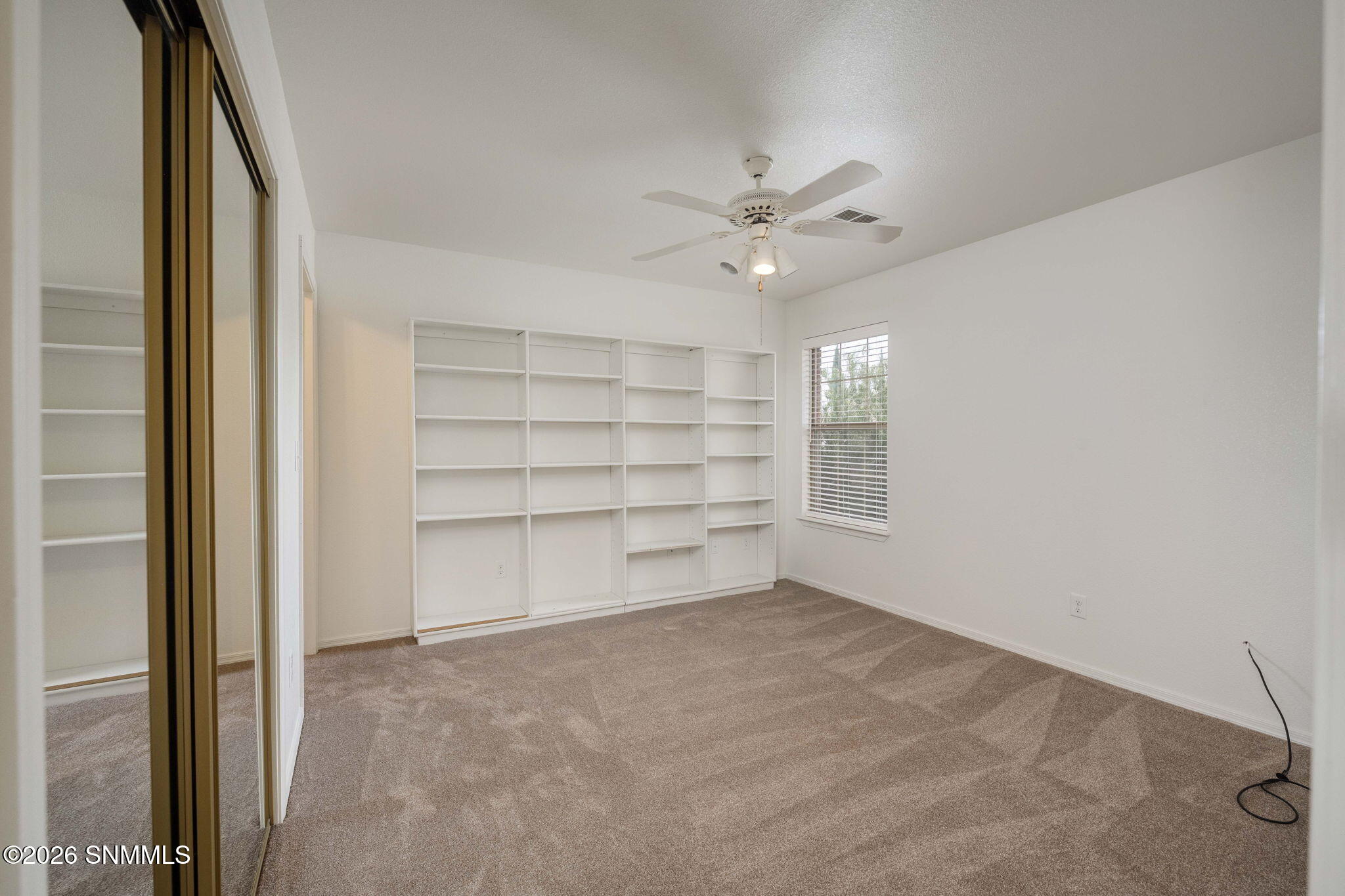 25-web-or-mls-Snappin Homes (Fran1032)-2