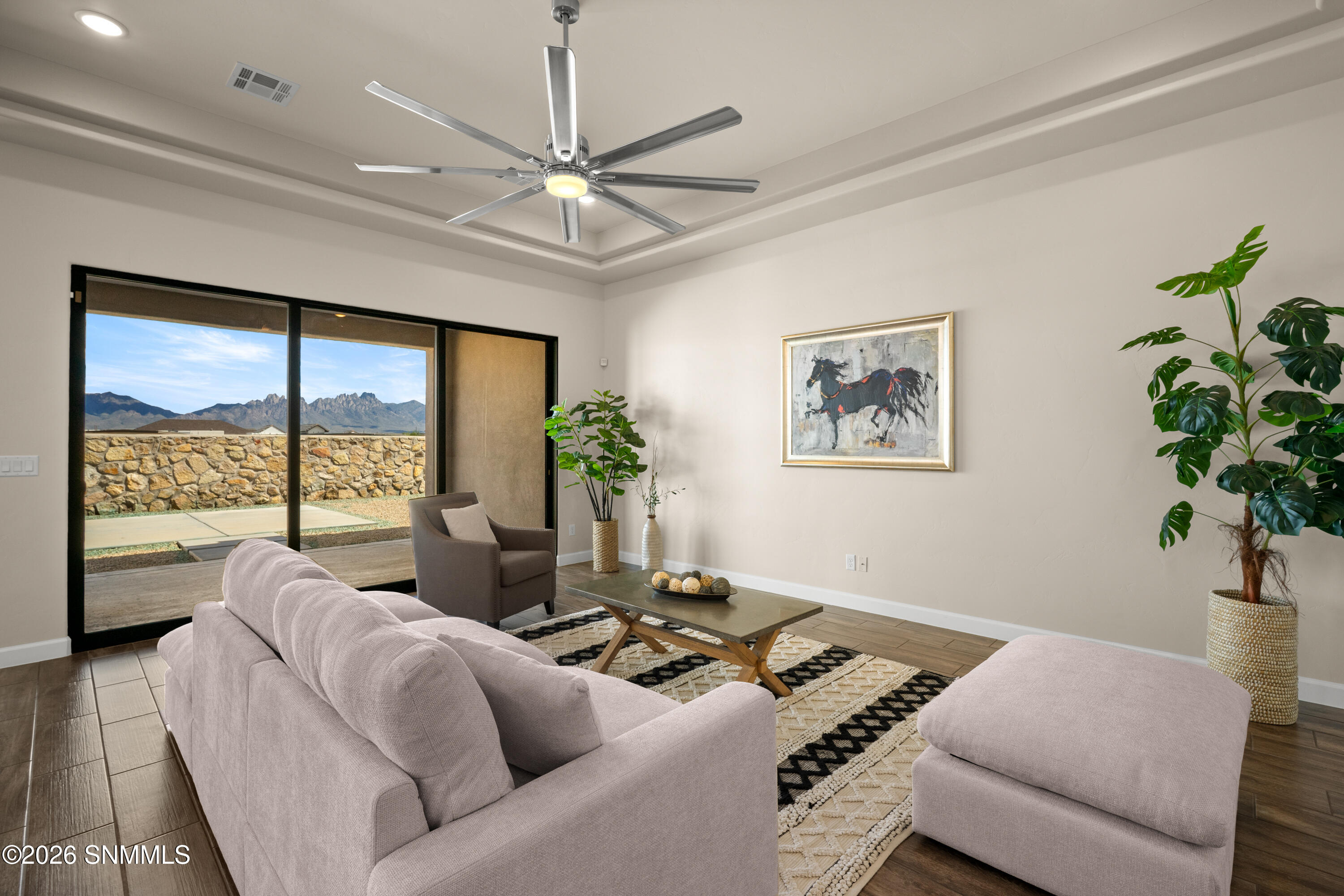 6840-Electra-Ave-MLS-Camera-Guy-28