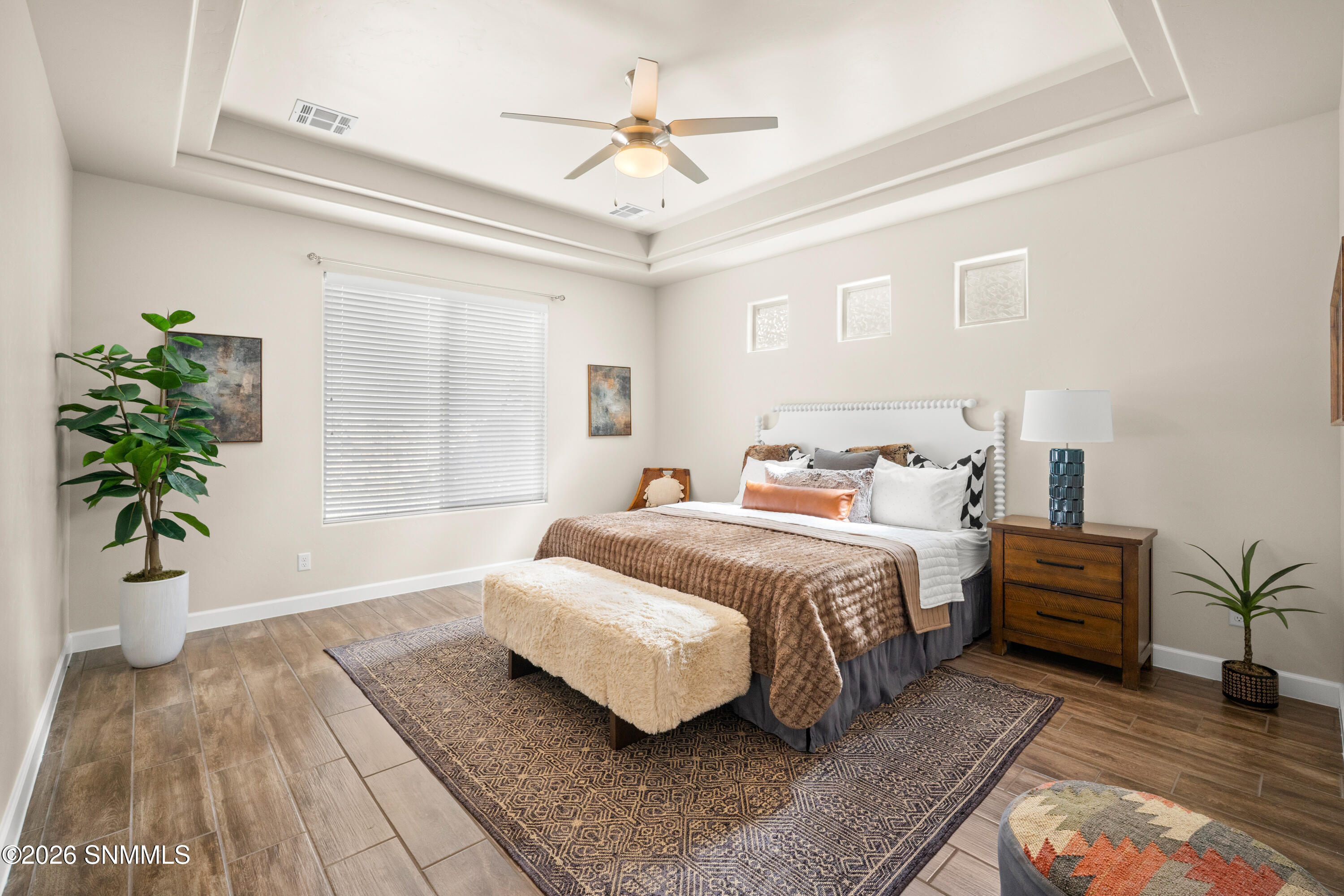 6840-Electra-Ave-MLS-Camera-Guy-45