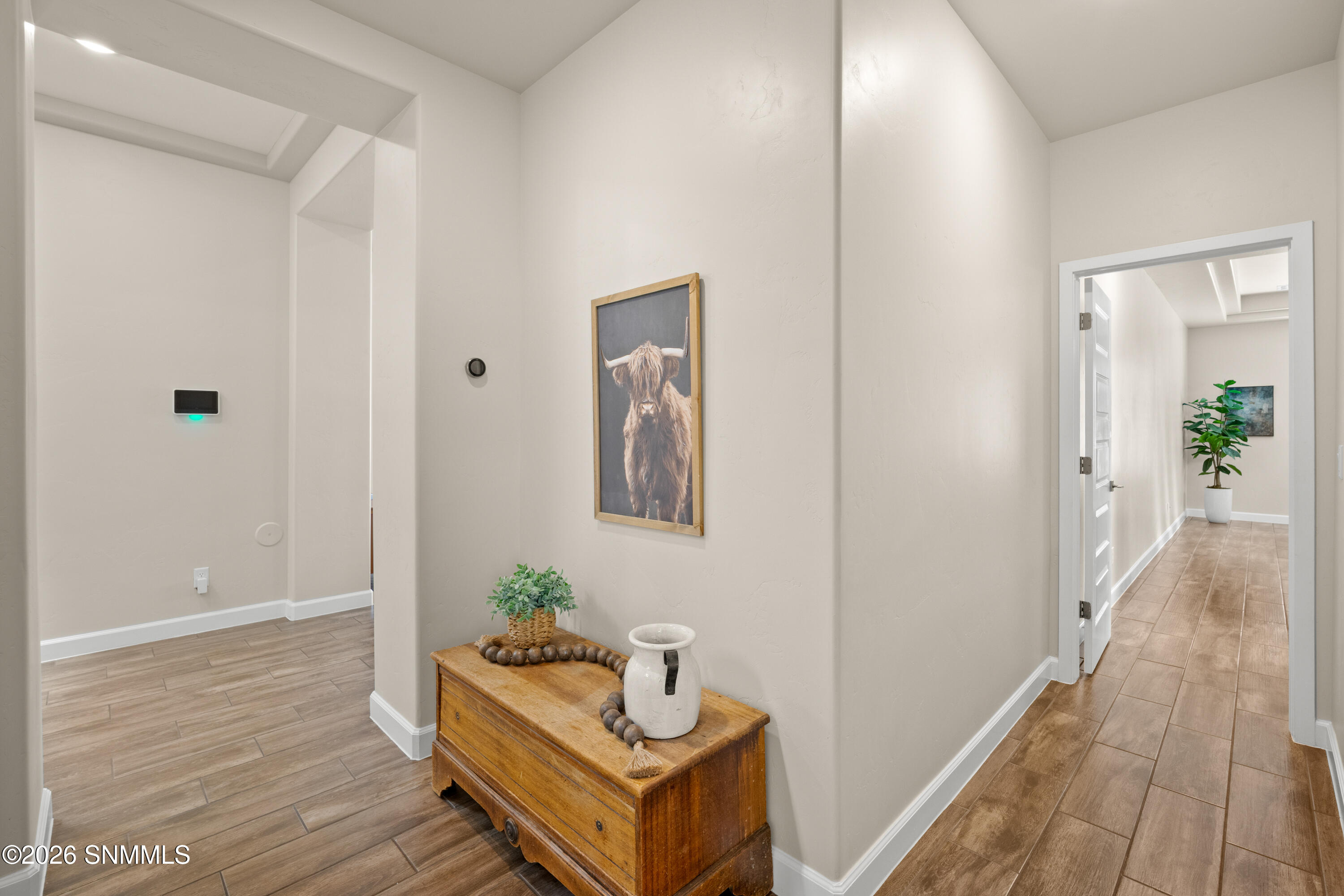 6840-Electra-Ave-MLS-Camera-Guy-30