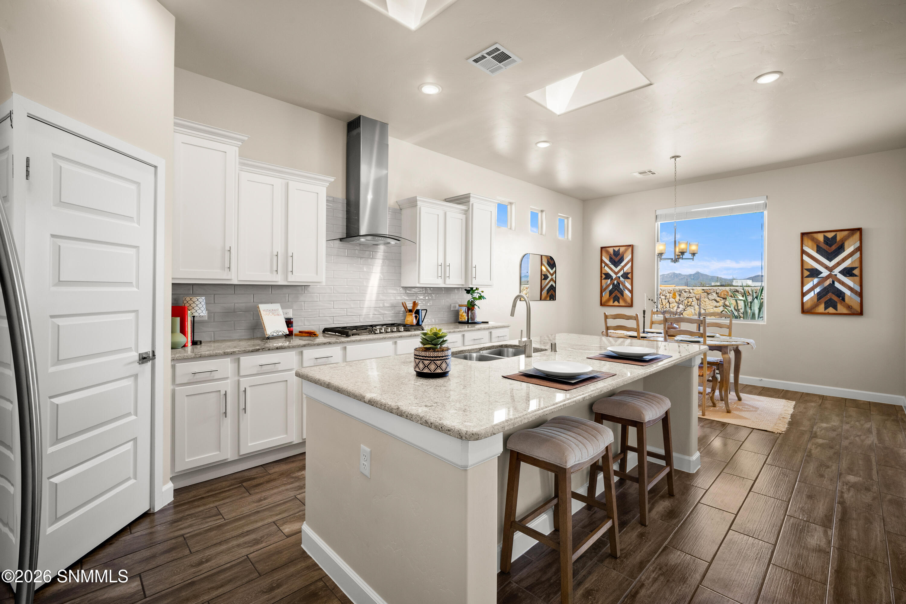 6840-Electra-Ave-MLS-Camera-Guy-9
