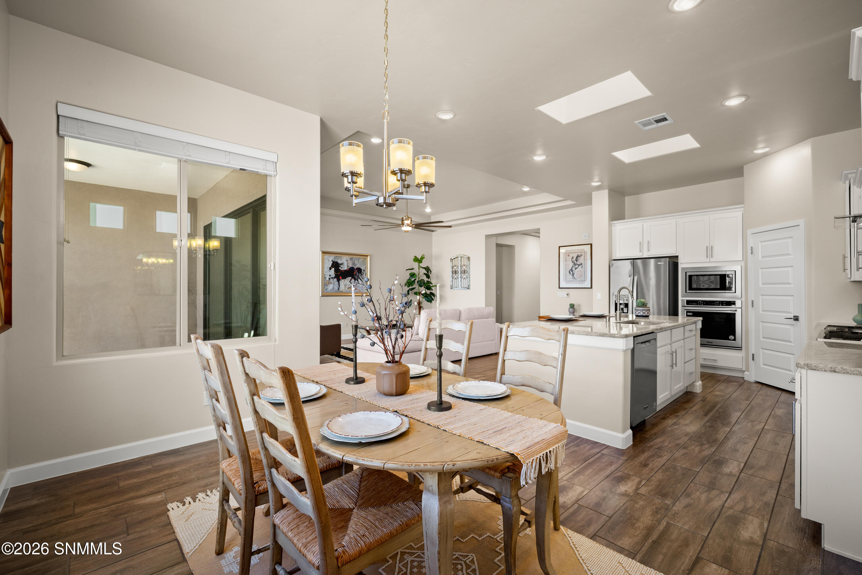 6840-Electra-Ave-MLS-Camera-Guy-17