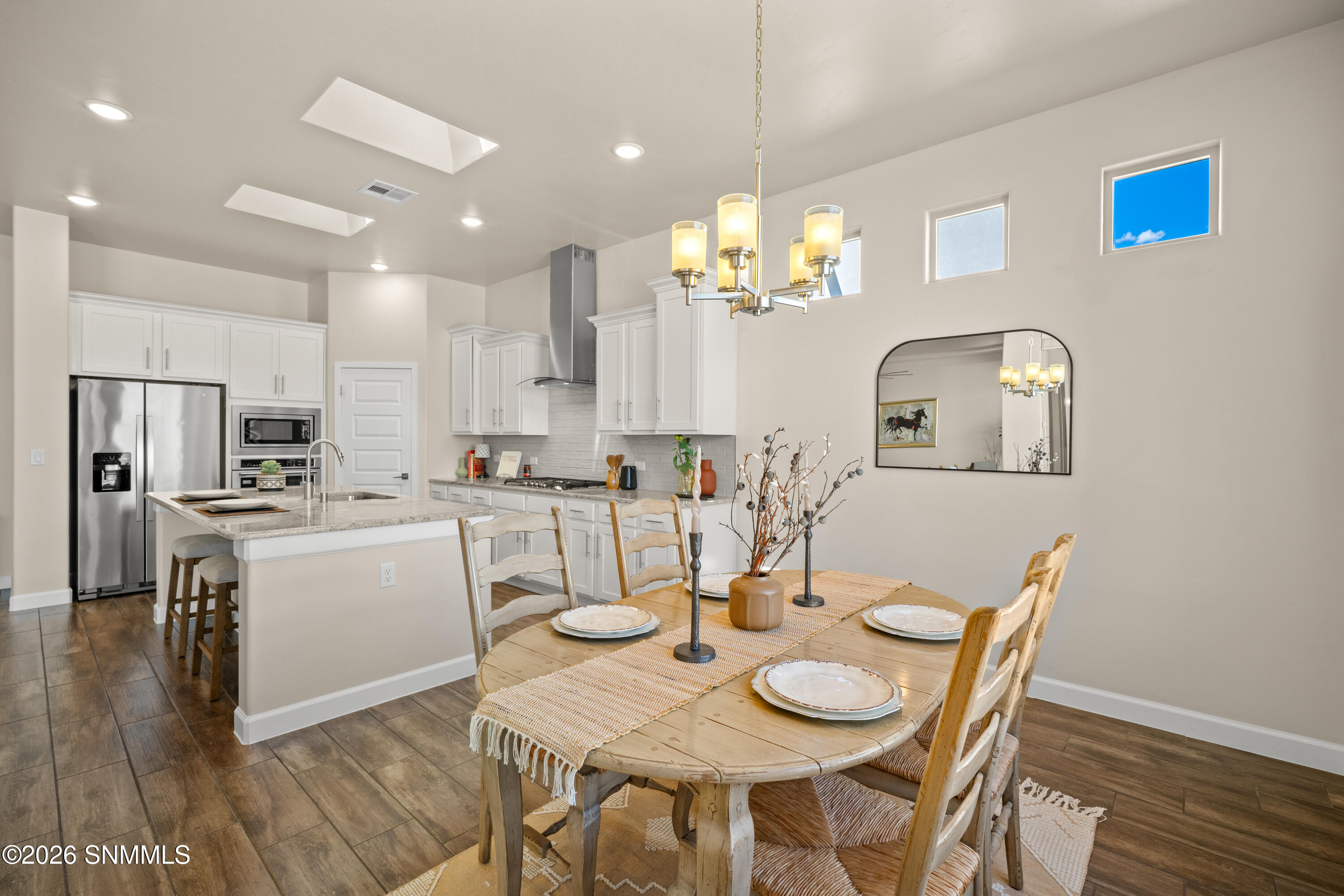 6840-Electra-Ave-MLS-Camera-Guy-21