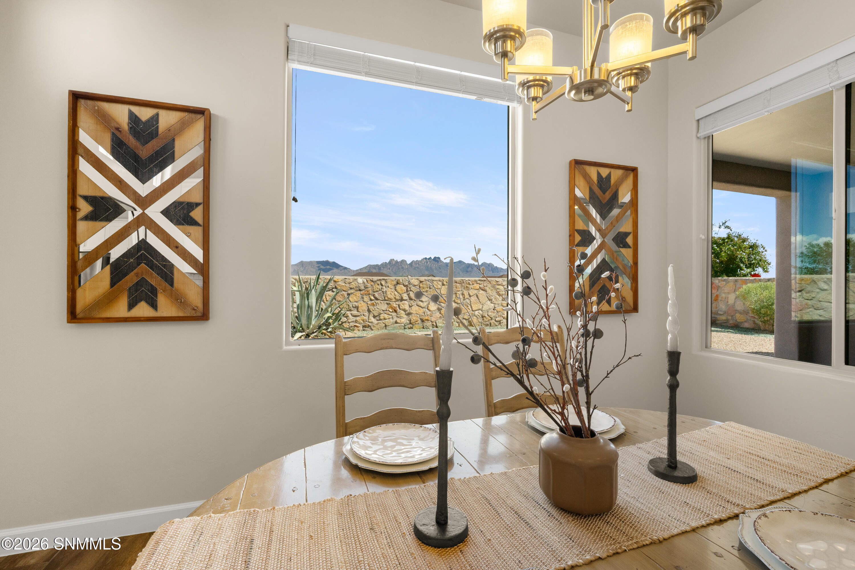 6840-Electra-Ave-MLS-Camera-Guy-22