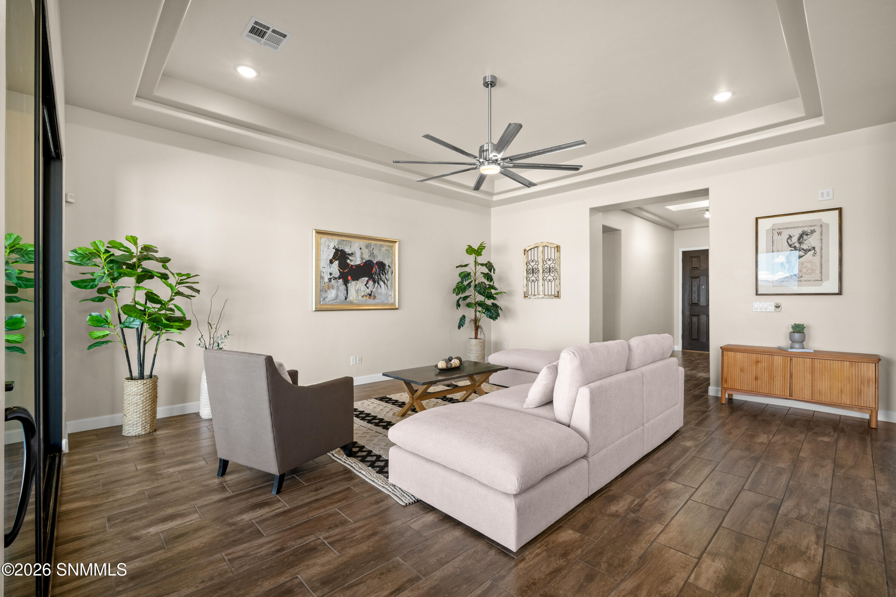 6840-Electra-Ave-MLS-Camera-Guy-23