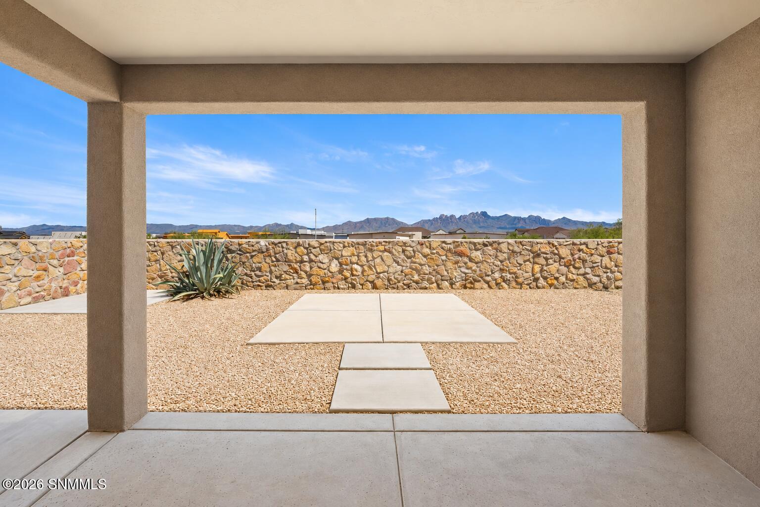 6840-Electra-Ave-MLS-Camera-Guy-51