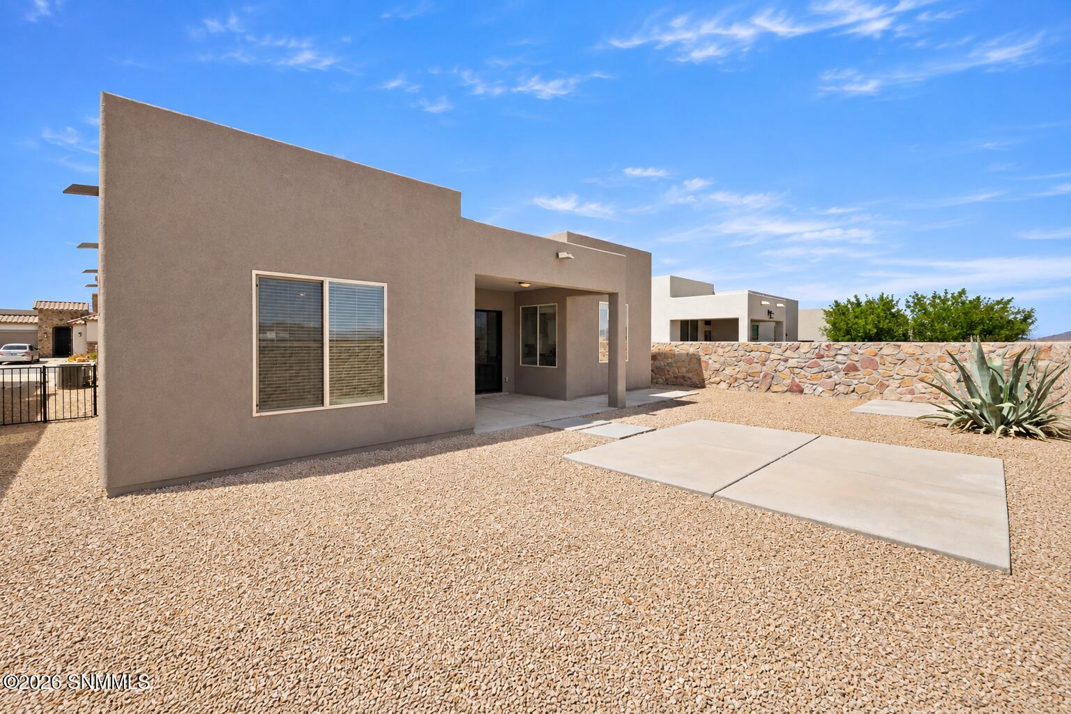6840-Electra-Ave-MLS-Camera-Guy-50png