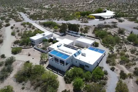6805 Cottontail Lane, Las Cruces, New Mexico 88005, 3 Bedrooms Bedrooms, ,3.5 BathroomsBathrooms,Residential,For Sale,Cottontail,2601177