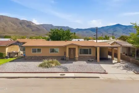 2402 Yale Avenue, Alamogordo, New Mexico 88310, 3 Bedrooms Bedrooms, ,1.75 BathroomsBathrooms,Residential,For Sale,Yale,2603031