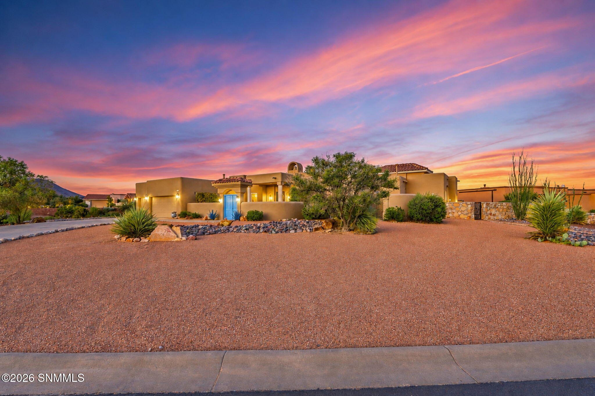 22-web-or-mls-Exterior_22