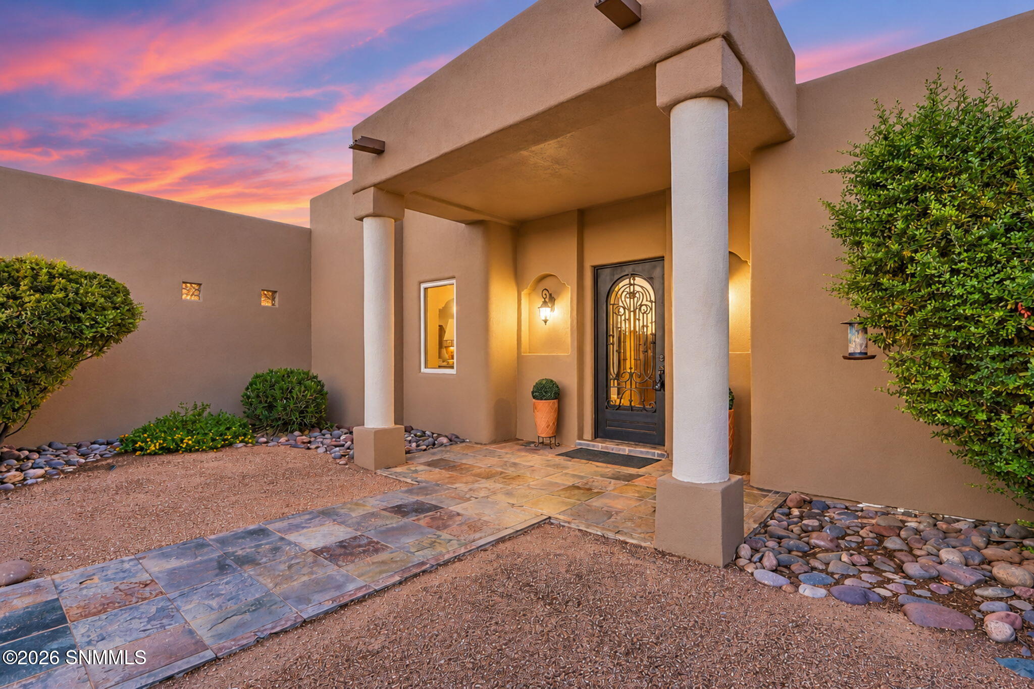 20-web-or-mls-Exterior_20