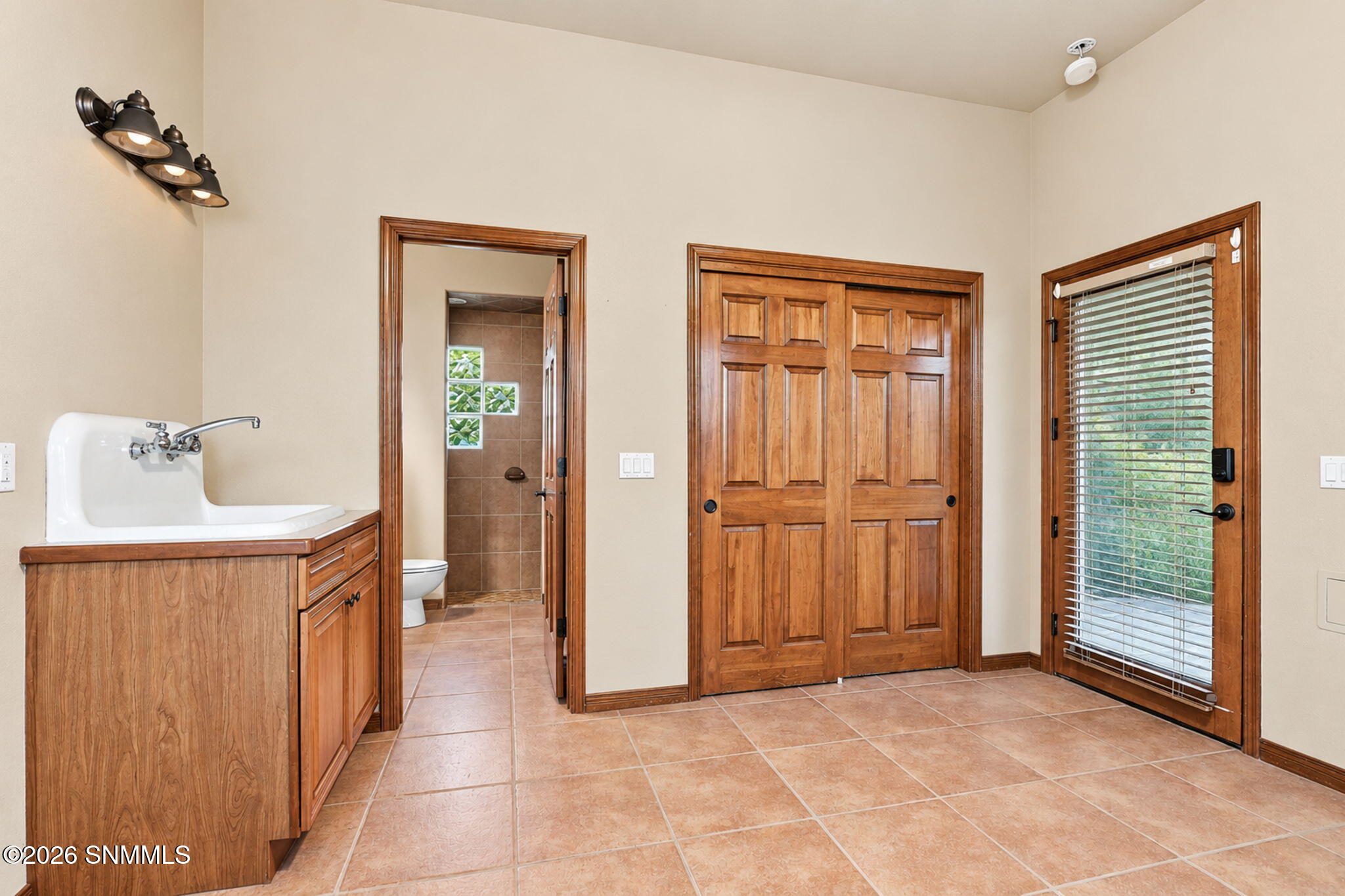 66-web-or-mls-Interior_43