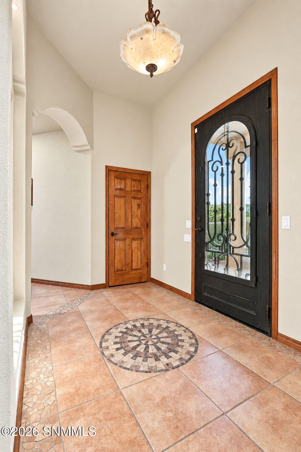 24-web-or-mls-Interior_1