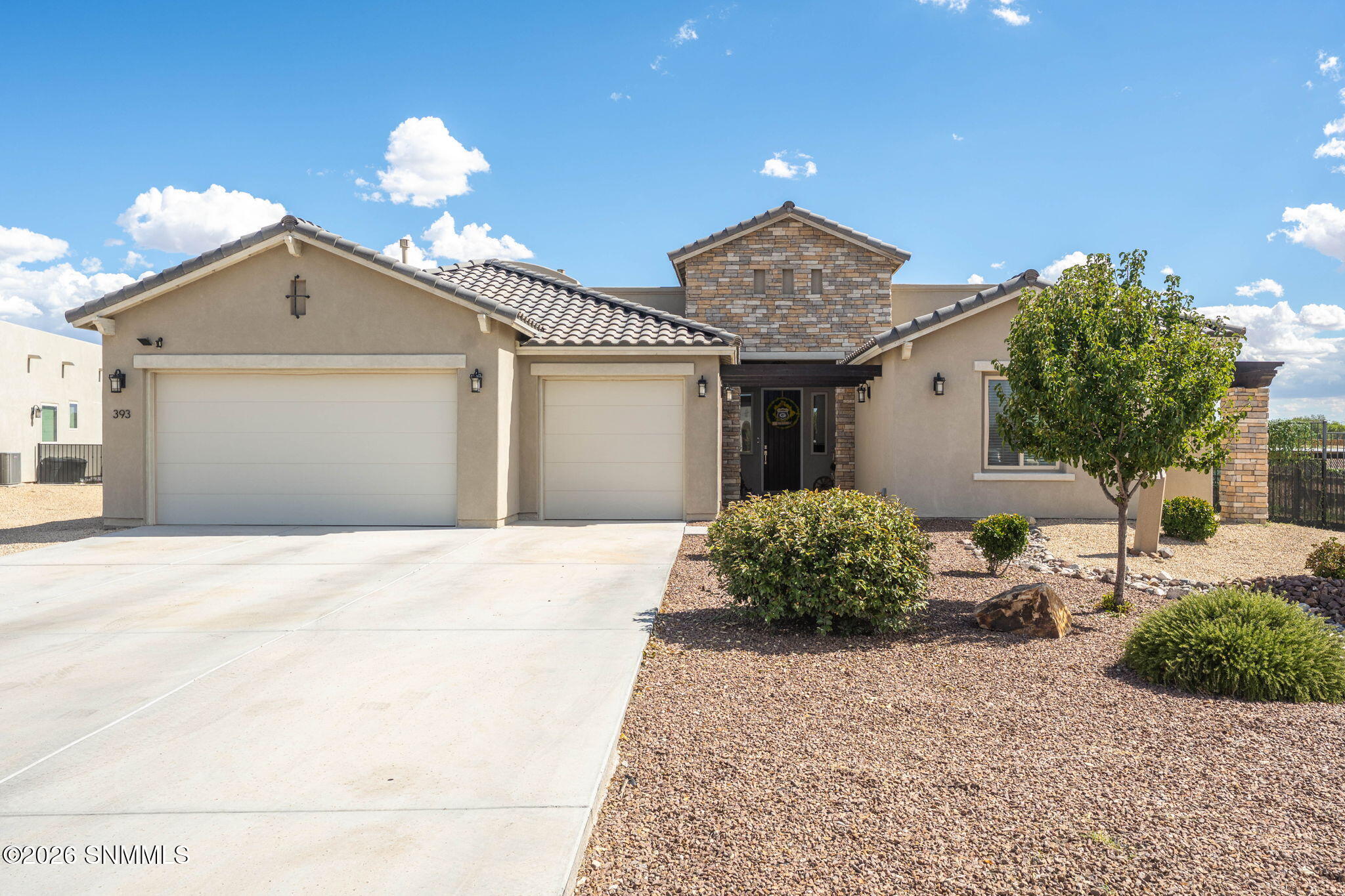 2-web-or-mls-Snappin Homes (Marisa393)-2