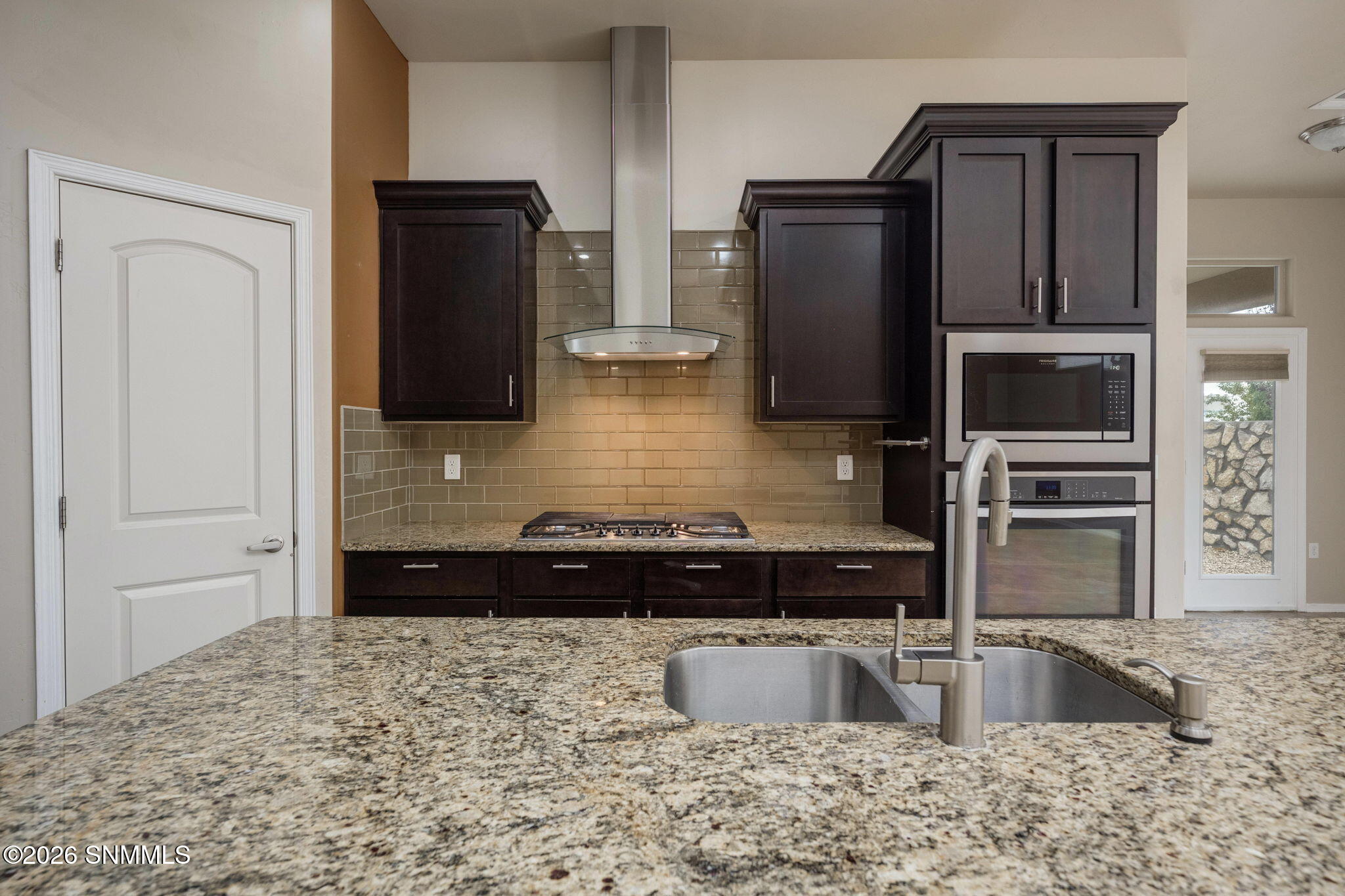 10-web-or-mls-Snappin Homes (VillaNapoli