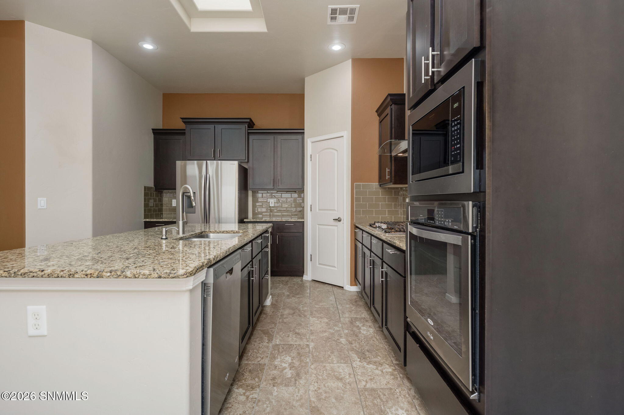 11-web-or-mls-Snappin Homes (VillaNapoli
