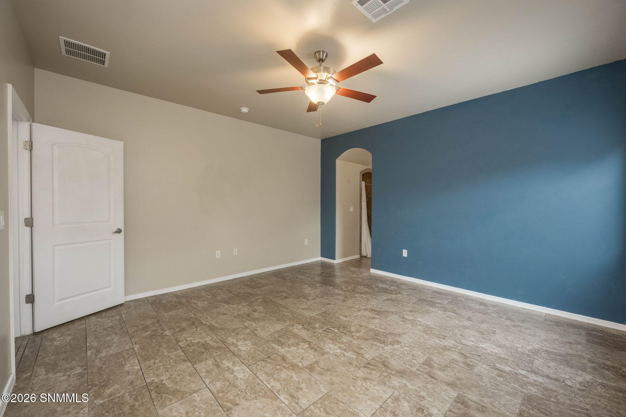 16-web-or-mls-Snappin Homes (VillaNapoli