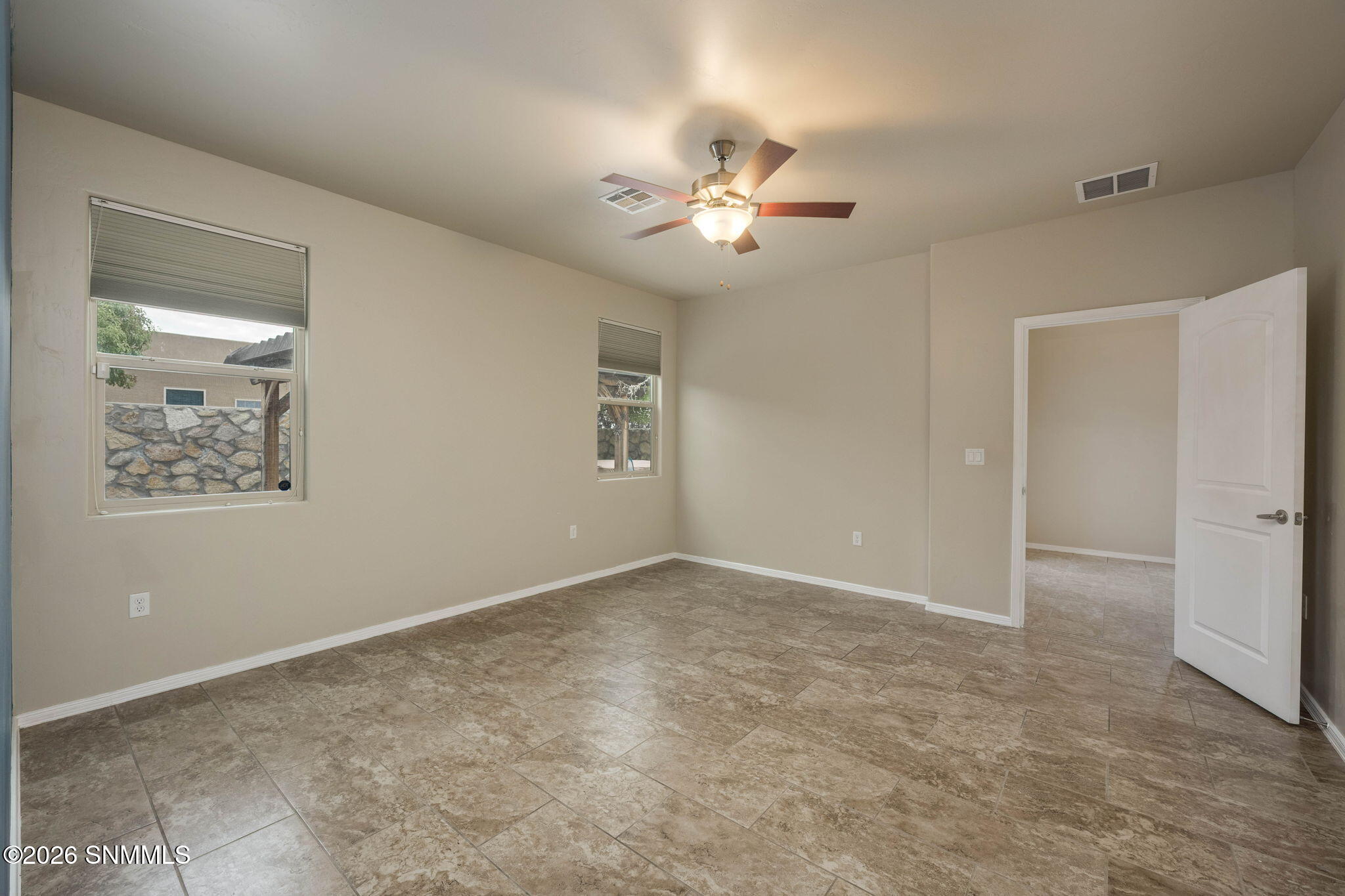 17-web-or-mls-Snappin Homes (VillaNapoli