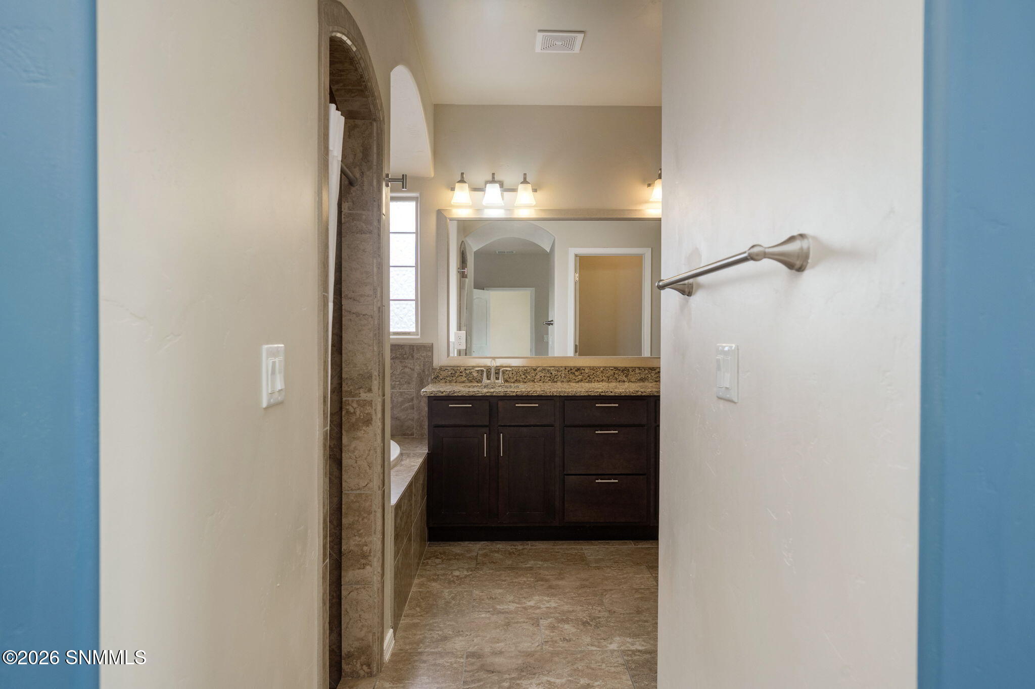 18-web-or-mls-Snappin Homes (VillaNapoli