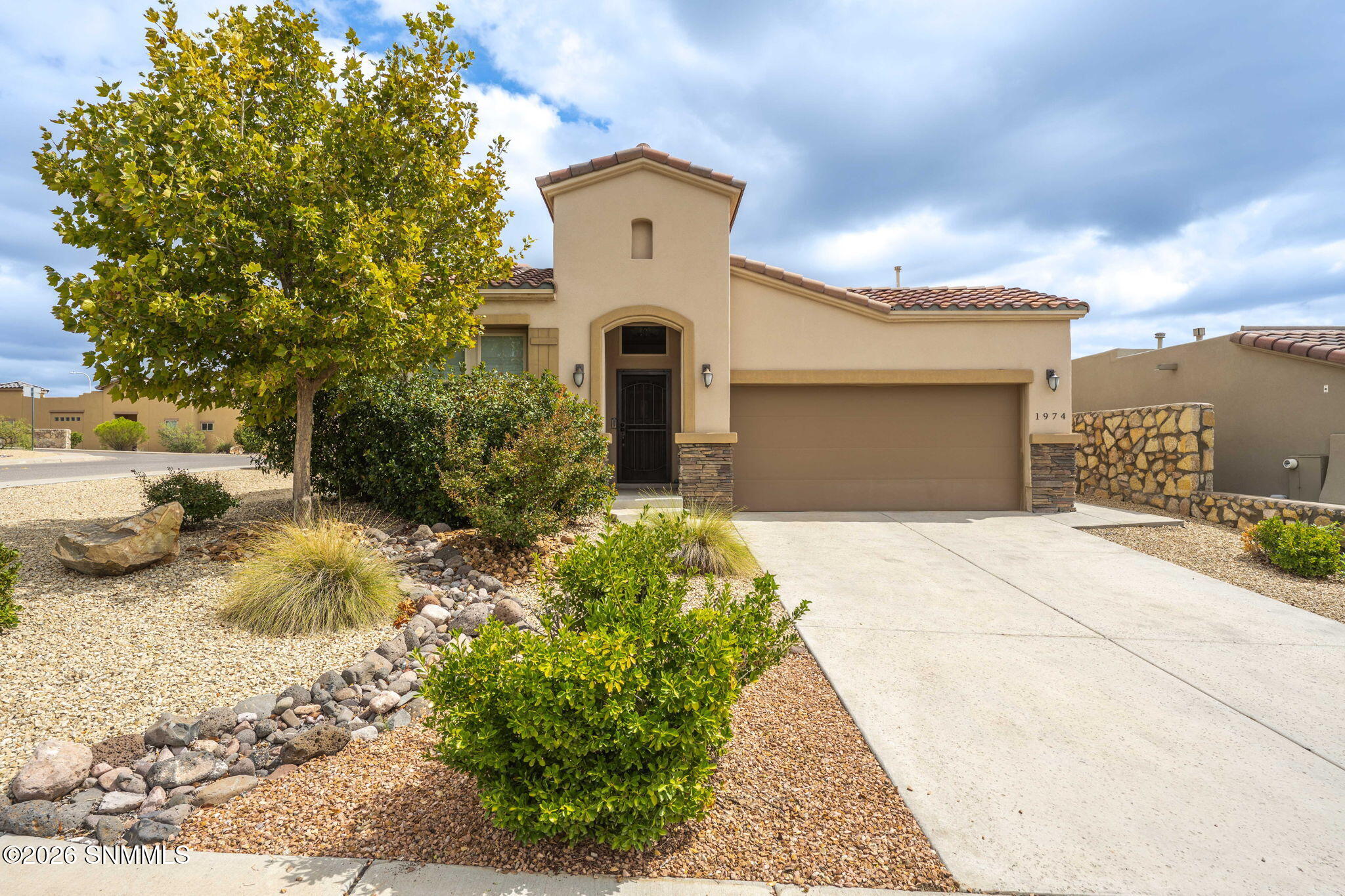 2-web-or-mls-Snappin Homes (VillaNapoli1