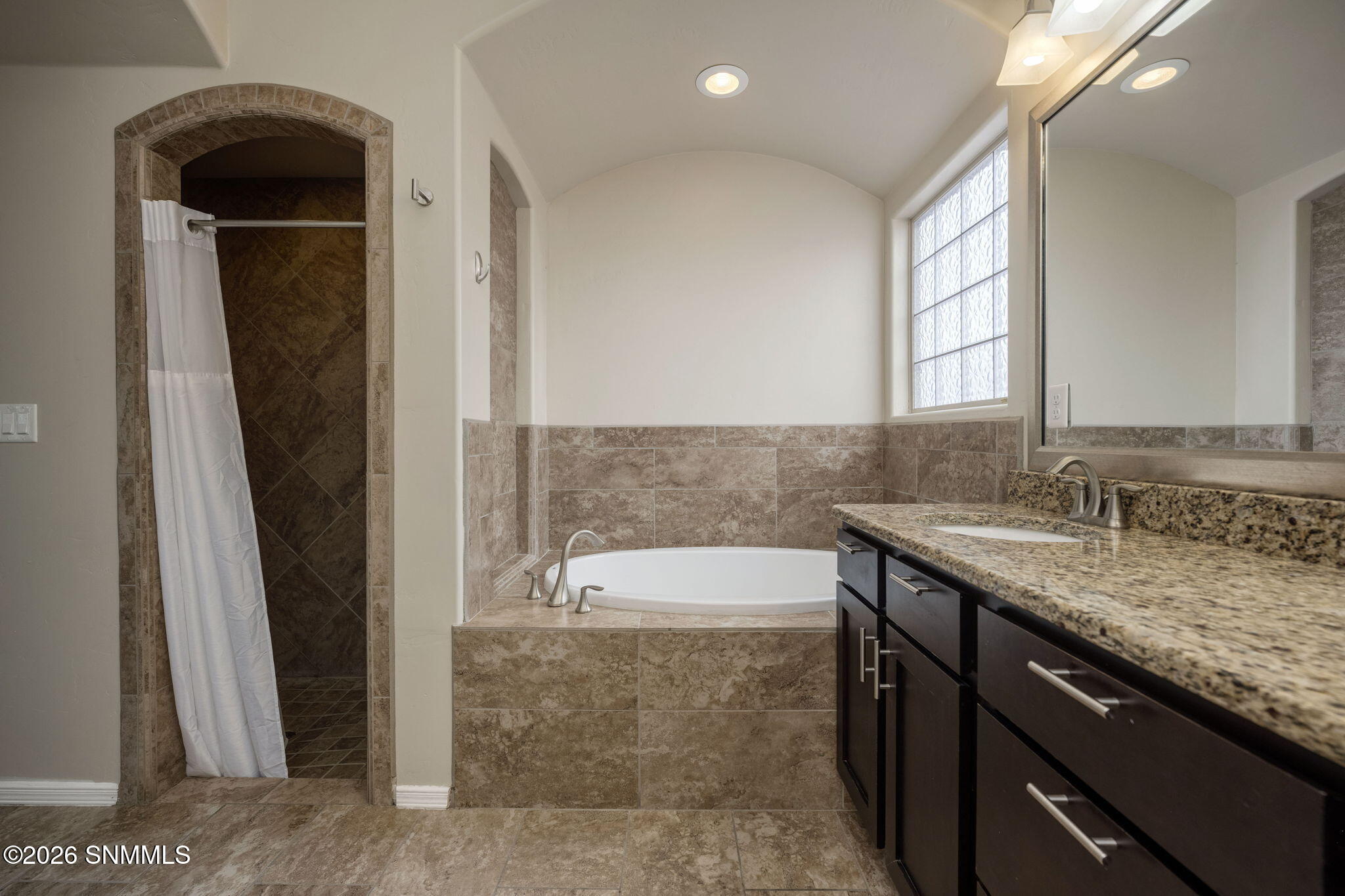 21-web-or-mls-Snappin Homes (VillaNapoli
