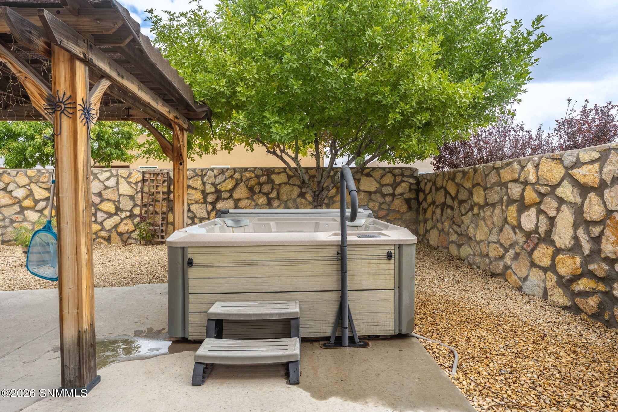37-web-or-mls-Snappin Homes (VillaNapoli