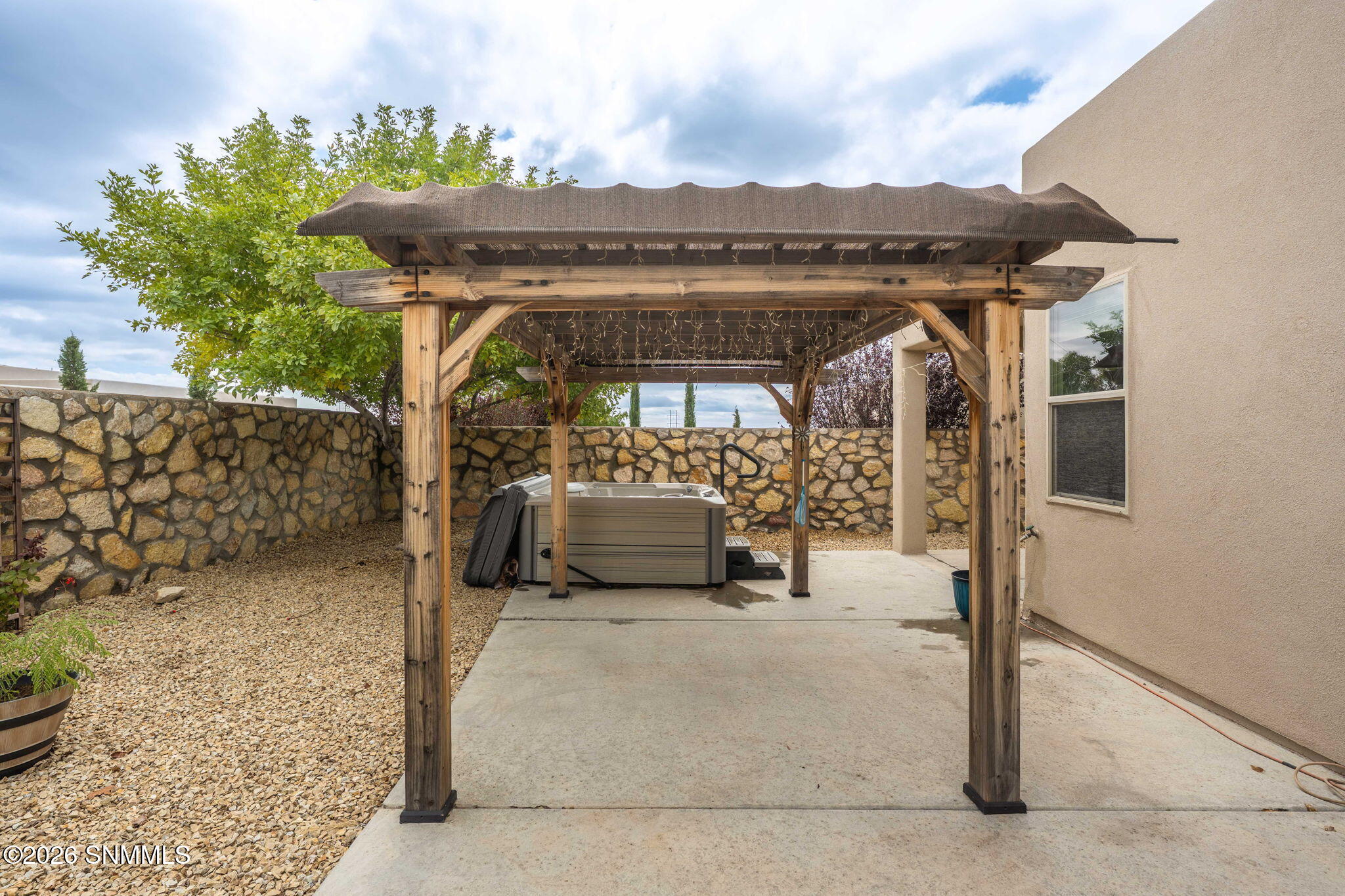 42-web-or-mls-Snappin Homes (VillaNapoli
