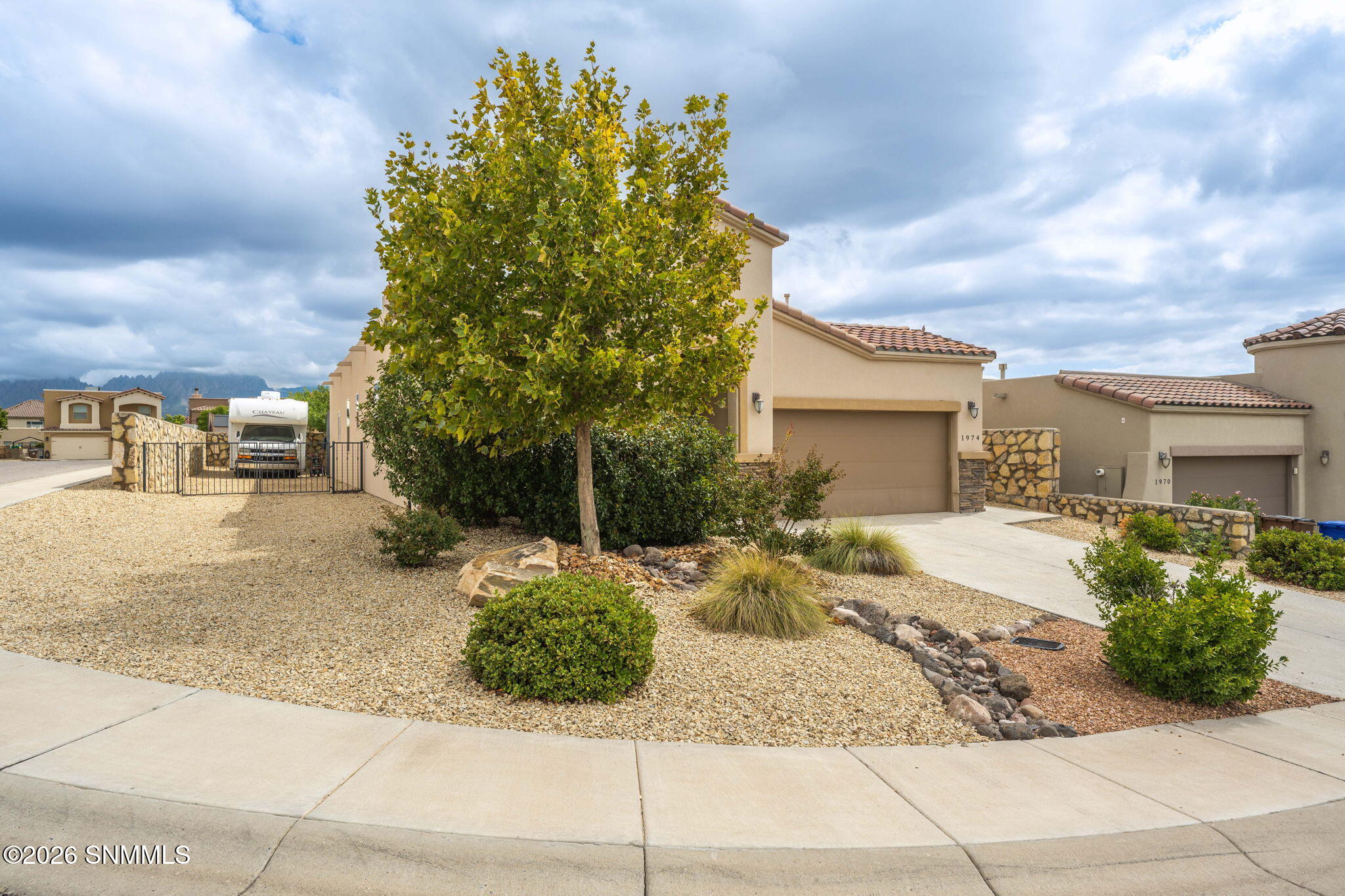 46-web-or-mls-Snappin Homes (VillaNapoli