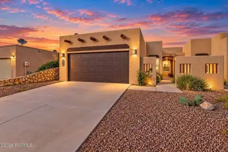 3260 Eagle Ridge Drive, Las Cruces, New Mexico 88012, 3 Bedrooms Bedrooms, ,2 BathroomsBathrooms,Residential,For Sale,Eagle Ridge,2603061
