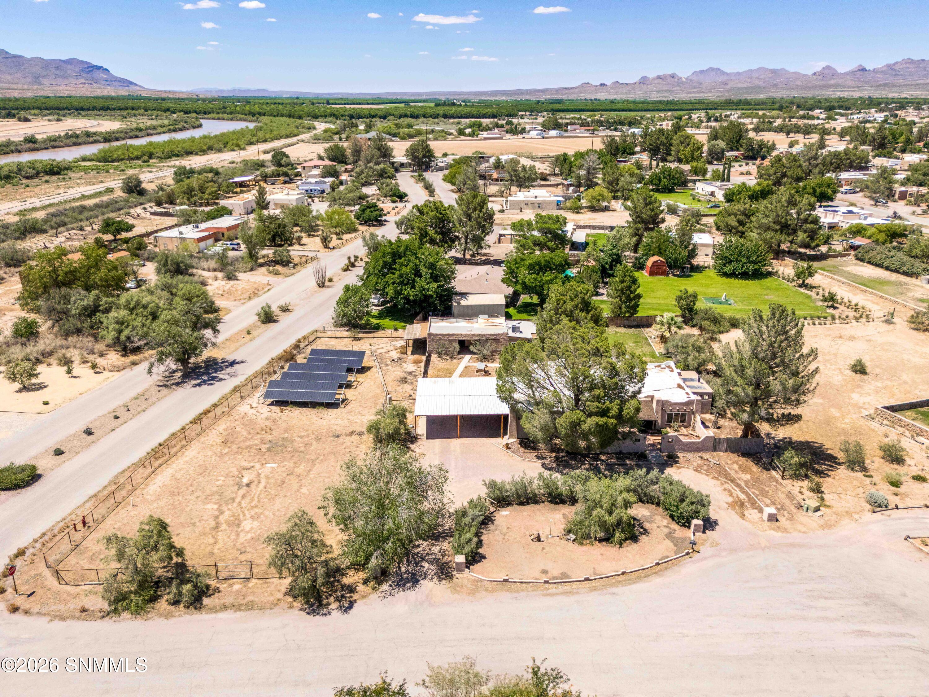 1910 Lillian Ct