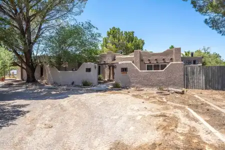 1910 Lillian Court, Las Cruces, New Mexico 88007, 3 Bedrooms Bedrooms, ,2 BathroomsBathrooms,Residential,For Sale,Lillian,2602142