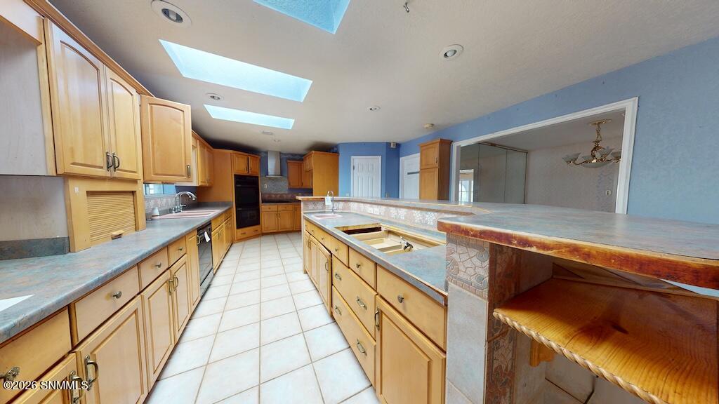 2045-Arlington-Ave-09272026_184722