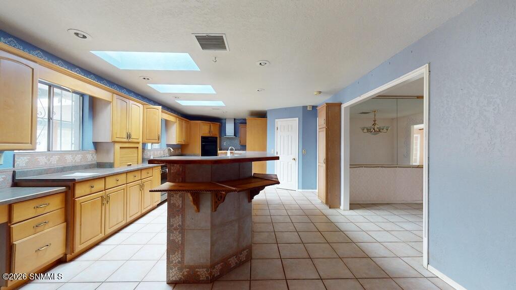 2045-Arlington-Ave-09272026_184422