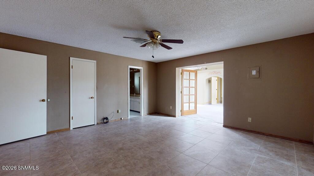 2045-Arlington-Ave-09272026_183245