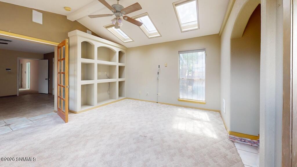 2045-Arlington-Ave-Living-Room 3