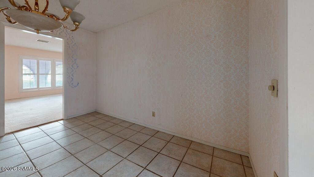 2045-Arlington-Ave-Dining-Room 1