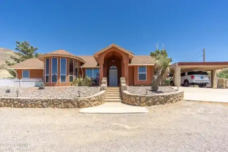 17610 Tierra Alta Road, Las Cruces, New Mexico 88011, 5 Bedrooms Bedrooms, ,3.5 BathroomsBathrooms,Residential,For Sale,Tierra Alta,2603089