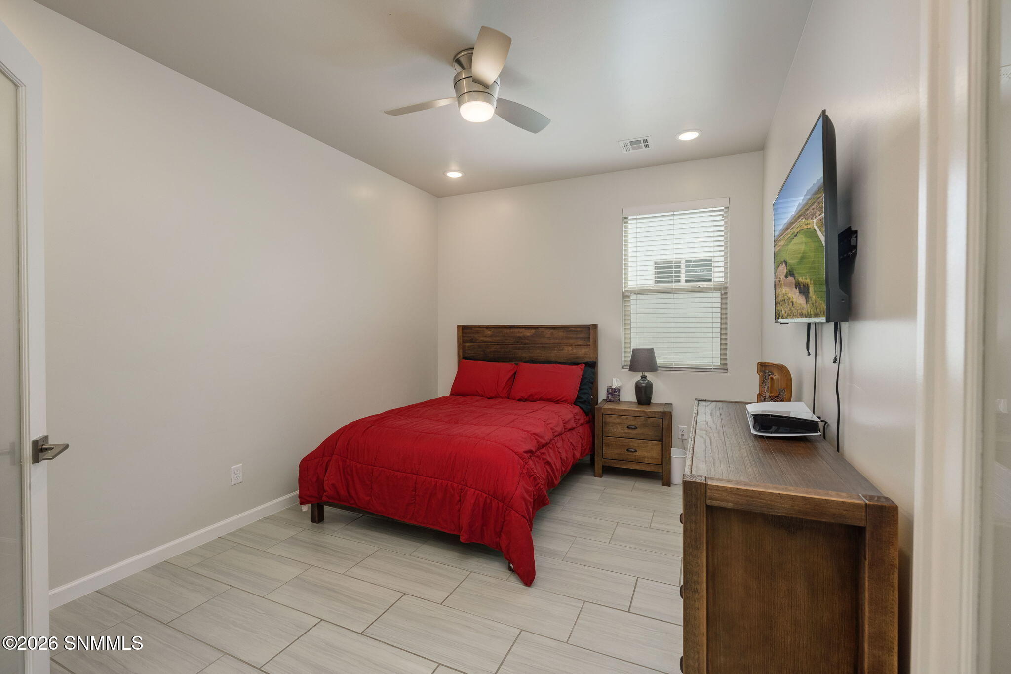 31-web-or-mls-Snappin Homes (Electra6816